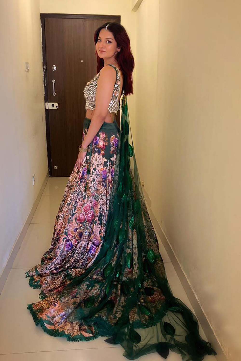 Unnati Shah Singer in Embellished Blouse & Floral Lehenga Set2